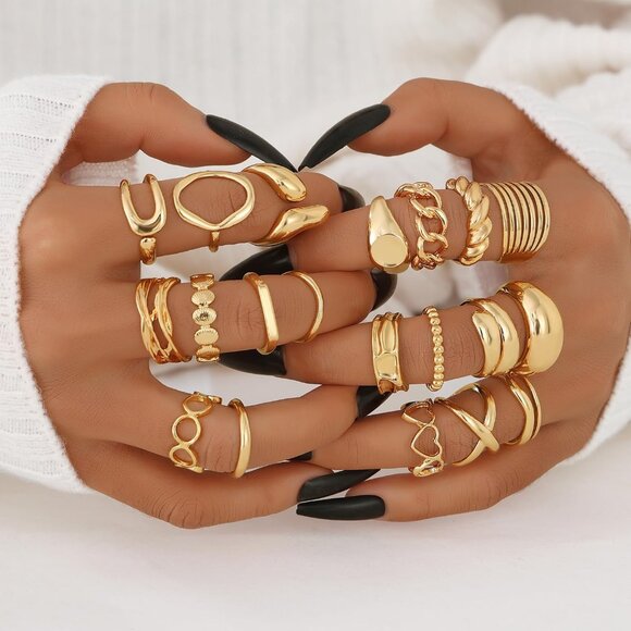Chunky Gold Rings Set - 20 Stackable Rings in Adjustable Designs for Women - Picture 4 of 9